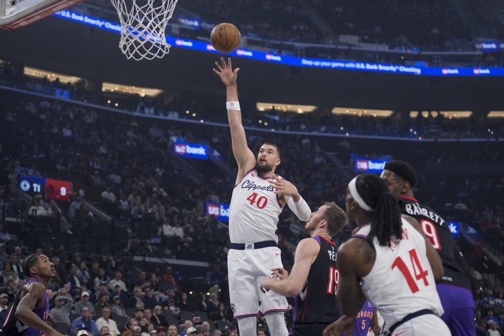 转会市场中 转会市场中