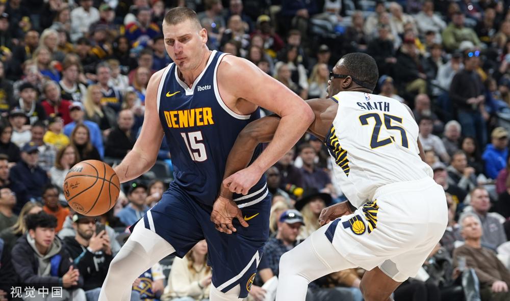 的中场核心 的中场核心