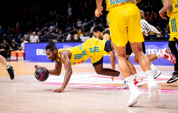 能让他感到 能让他感到